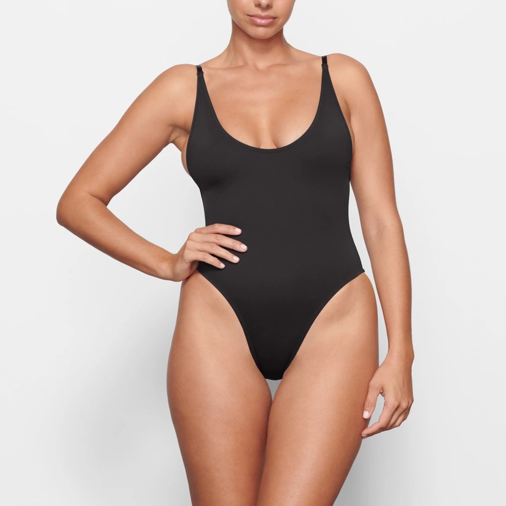 SKIMS XS Black Bathing Suit / Hourglass